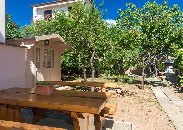 Apartamento Nikola By Interhome Punat