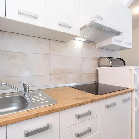 Nikola By Interhome *